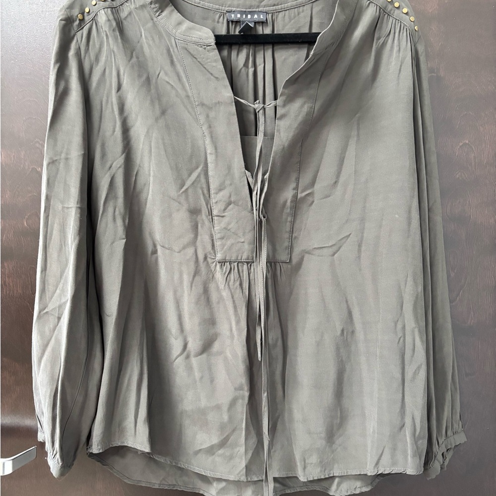 Tribal Green 3/4 Sleeve Tie Front Blouse